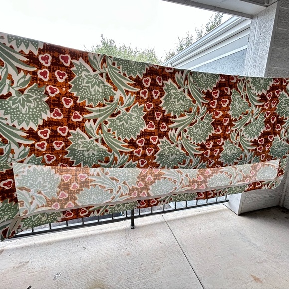 Anthropologie Sunny Florals Picnic Blanket/Tablecloth - Picture 6 of 8